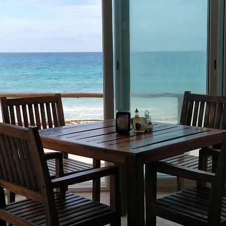 Ocean Front Suite, Balcony, Kitchen. Cancún Kültér fotó