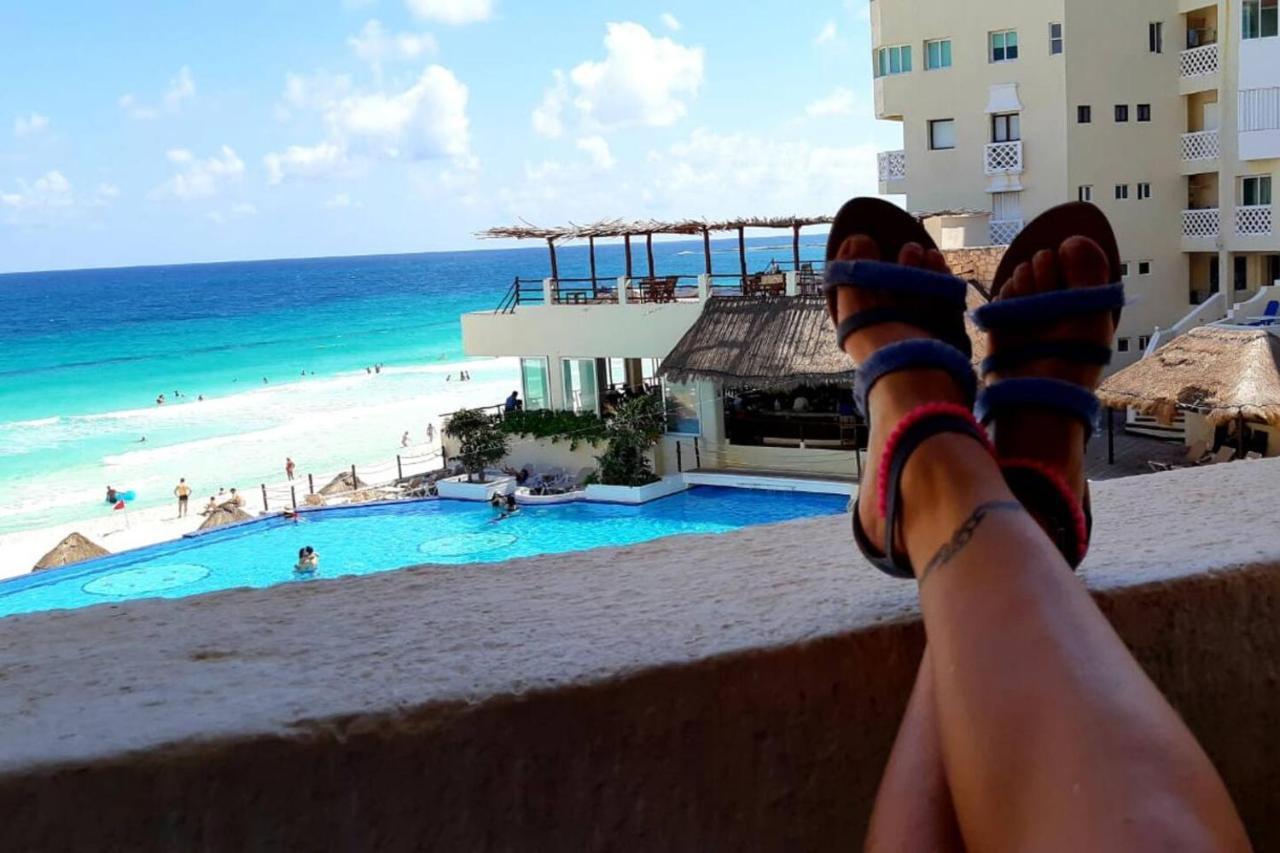 Ocean Front Suite, Balcony, Kitchen. Cancún Kültér fotó